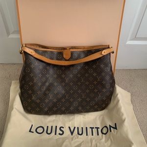 Authentic LV delightful MM